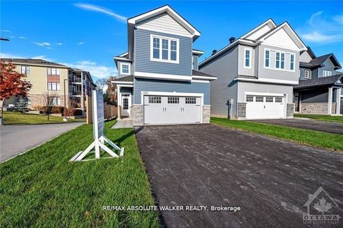 702 Du Rivage St, Rockland, ON, K4K0K4 | Card Image