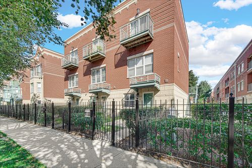1150 46th St, Chicago, IL, 60653-4404 | Card Image