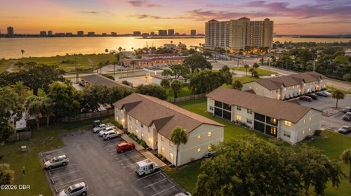 d-406 Banana Cay Dr, South Daytona, FL, 32119-2934 | Card Image