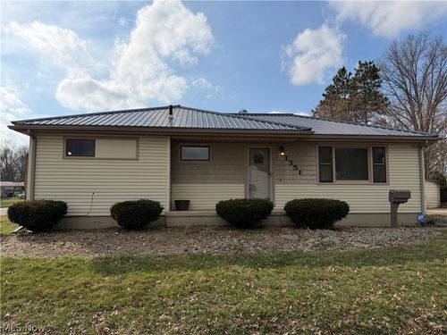 1351 3rd St Se, Massillon, OH, 44646-8032 | Card Image