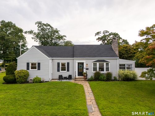 6 Liberty St, Milford, CT, 06460-7433 | Card Image