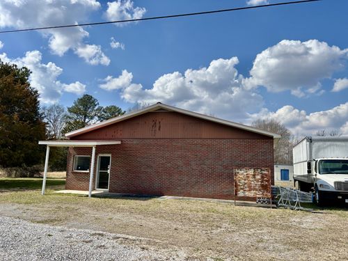 64 Buck St, Manchester, TN, 37355-7336 | Card Image