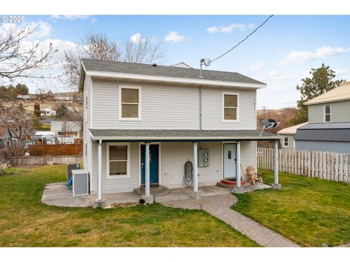 140 S Chase St, Heppner, OR, 97836-2012 | Card Image