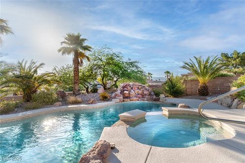 1239 N Hollywood Blvd, Las Vegas, NV, 89110-2005 | Card Image