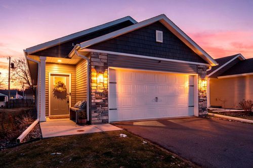 7387 Degrio Way, Inver Grove Heights, MN, 55076-4329 | Card Image