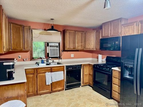 77 Plains Rd, Windham, CT, 06280-1323 | Card Image