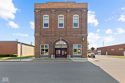 111 S Walnut St, Edinburgh, IN, 46124-1423 | Card Image