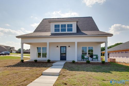 100 Grace Ridge Way, New Hope, AL, 35760-4400 | Card Image