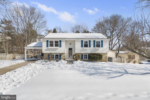 6227 Secret Hollow Ln, CENTREVILLE, VA, 20120-1158 | Card Image