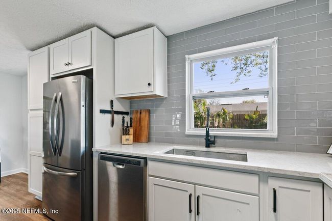 451 Sargo Rd, House other with 3 bedrooms, 2 bathrooms and null parking in ATLANTIC BEACH FL | Image 13