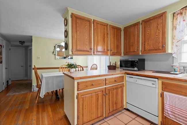 12 Sunset Dr, House other with 5 bedrooms, 2 bathrooms and null parking in Somersworth NH | Image 14