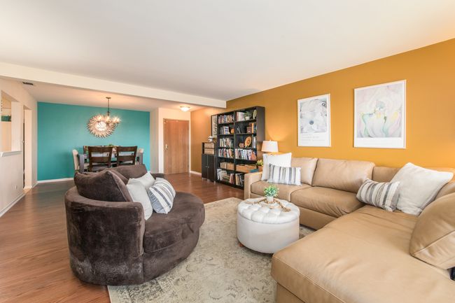 APT-405 - 714 Walnut Dr, Condo with 2 bedrooms, 2 bathrooms and 1 parking in Darien IL | Image 6
