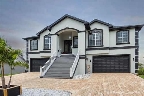 2401 Sand Bay Dr, Holiday, FL, 34691-9611 | Card Image