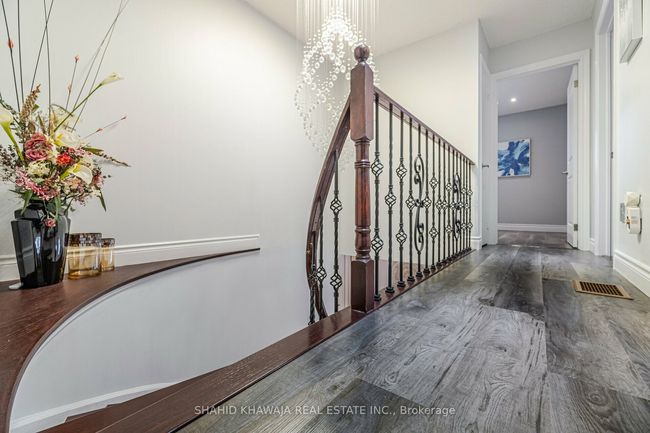 520 Ceremonial Dr, House other with 4 bedrooms, 3 bathrooms and 3 parking in Mississauga ON | Image 24