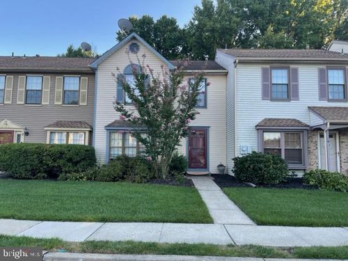 18 Tynemouth Ct, Robbinsville, NJ, 08691-3148 | Card Image