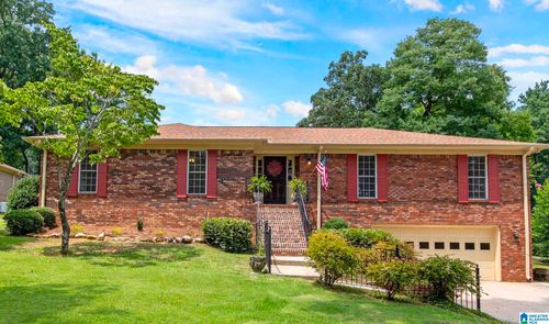 1828 Jacobs Ln, VESTAVIA HILLS, AL, 35216-2523 | Card Image