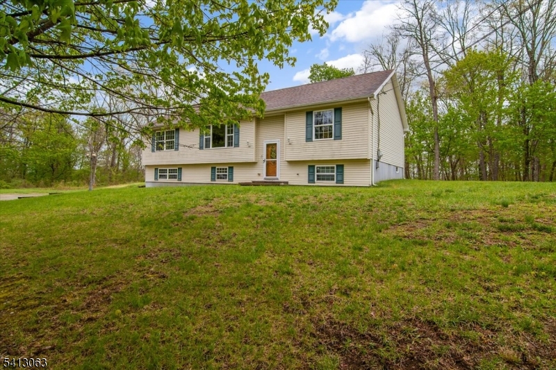 Land in Newton Town 4