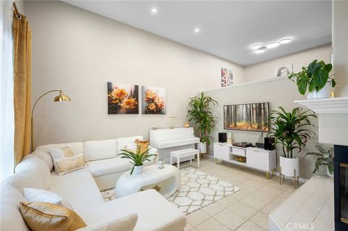 c-25703 Holiday Cir, Stevenson Ranch, CA, 91381-1273 | Card Image