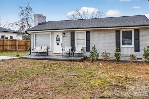 19417 Center St, Cornelius, NC, 28031-9619 | Card Image