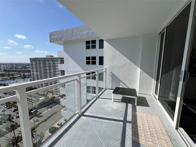 APT-2102 - 2030 S Ocean Dr, Condo with 1 bedrooms, 1 bathrooms and null parking in Hallandale Beach FL | Image 14