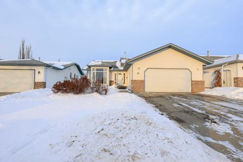 26 Raabis St, Red Deer, AB, T4P3P1 | Card Image