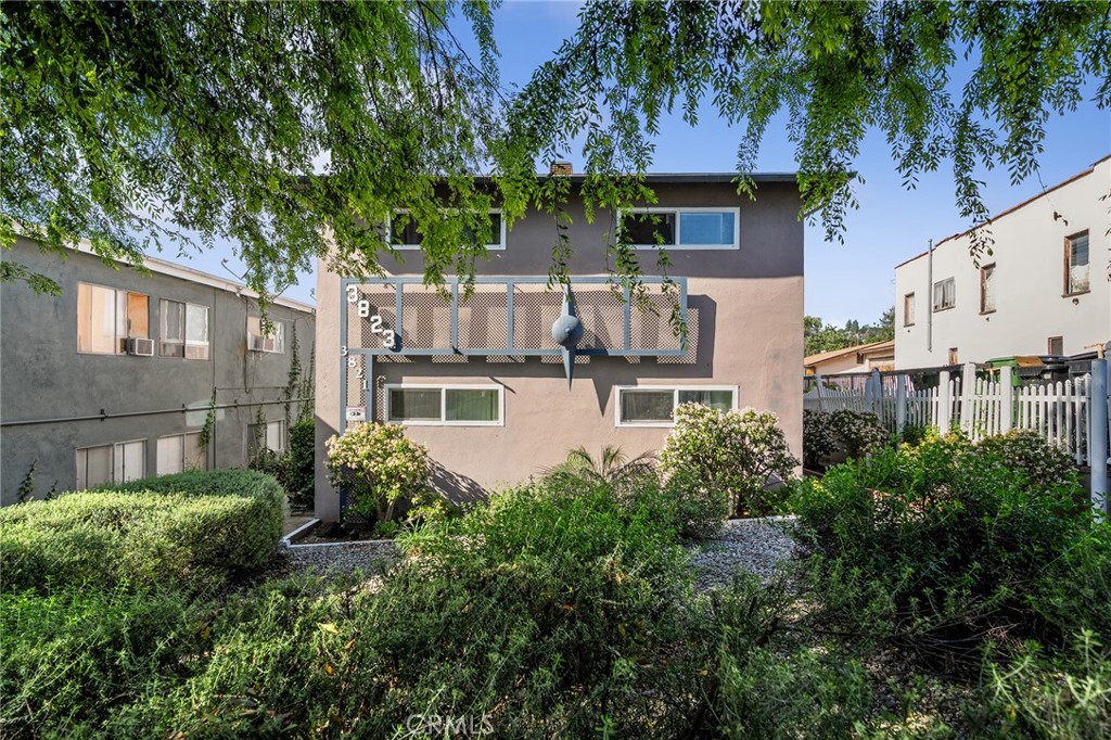 Commercial Sale in Los Angeles