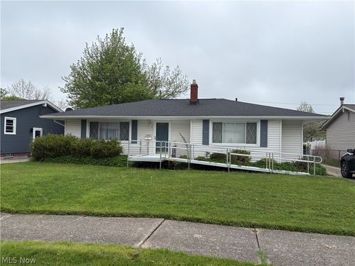 6260 Alderwood Road, Parma Heights, OH, 44130 | Card Image
