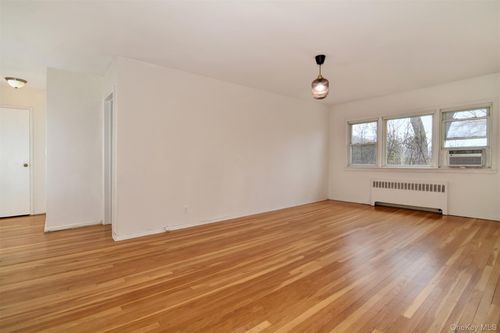 apt-m4-140 N Broadway, Irvington, NY, 10533-1220 | Card Image