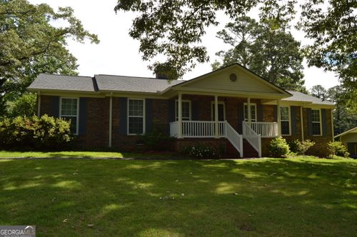 98 Beechwood Blvd, Toccoa, GA, 30577-3196 | Card Image