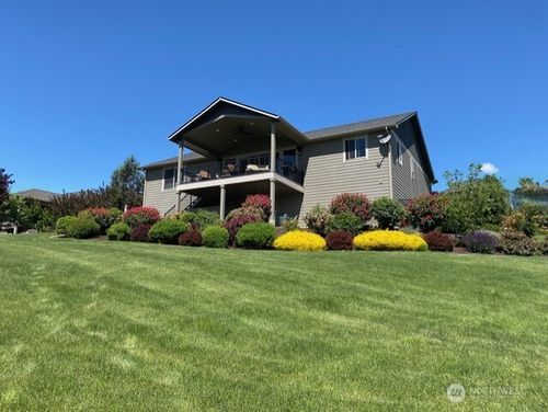 4062 Knowles Rd, Wenatchee, WA, 98801-9696 | Card Image