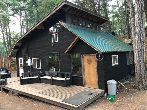 671 Cardale Rd, Decourcy Island, BC, V0V0V0 | Card Image