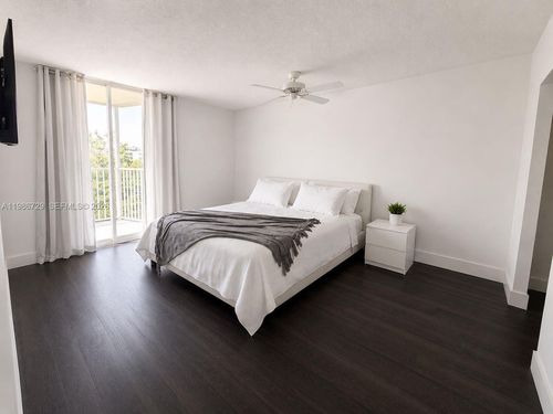 ph-x-299 Nw 52nd Ter, Boca Raton, FL, 33487-3709 | Card Image