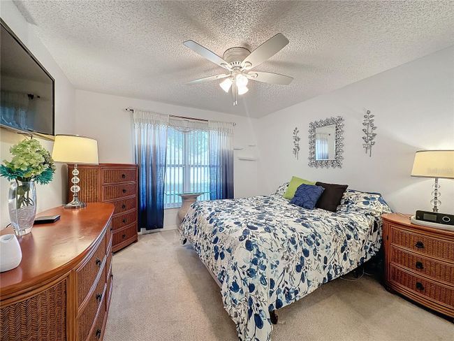 3586 Eversholt St, House other with 2 bedrooms, 2 bathrooms and null parking in CLERMONT FL | Image 4