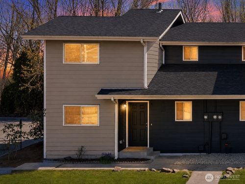 a-92 Quinn Ave, Marysville, WA, 98270-5166 | Card Image