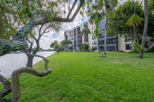UNIT-202 - 16 Royal Palm Way, Condo with 2 bedrooms, 2 bathrooms and null parking in Boca Raton FL | Image 45
