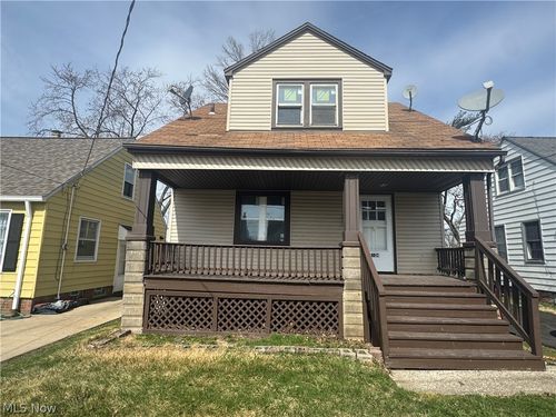 6104 Northcliff Ave, Brooklyn, OH, 44144-4035 | Card Image