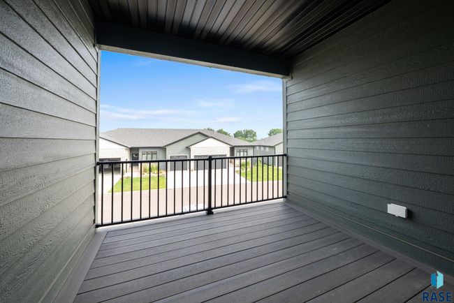 8617 W Shoreline Pl, Townhouse with 3 bedrooms, 3 bathrooms and null parking in Sioux Falls SD | Image 16