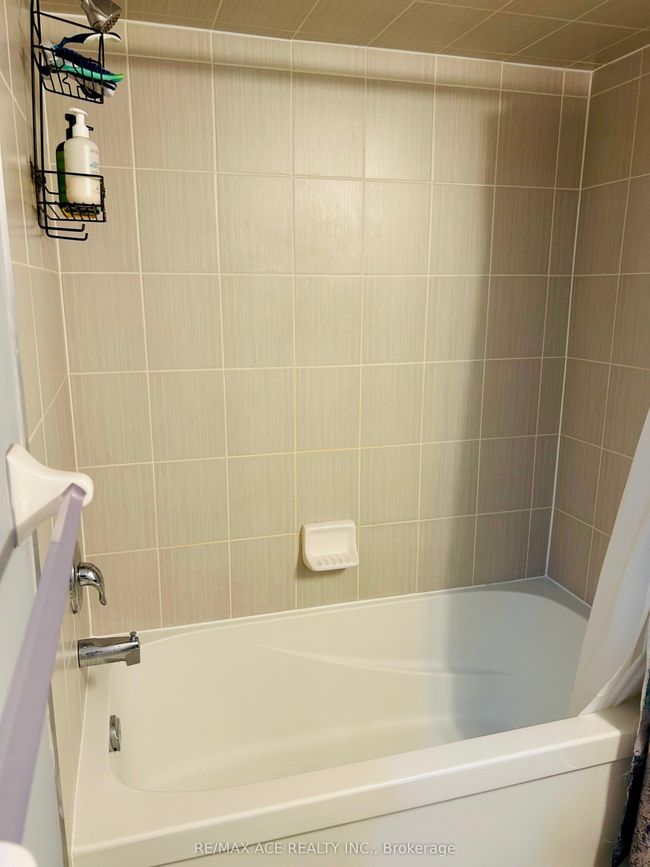 8 - 2441 Greenwich Dr, Condo with 2 bedrooms, 2 bathrooms and 2 parking in Oakville ON | Image 20