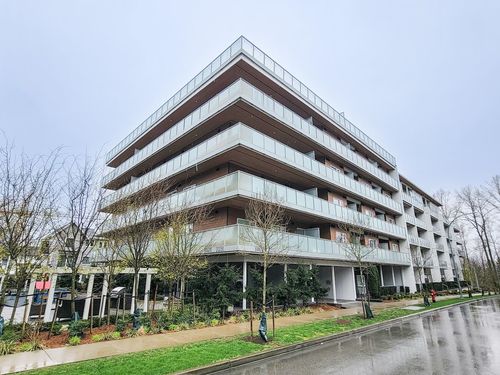 b310-8447 202 St, Langley, BC, V2Y4K2 | Card Image