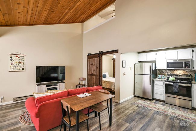 304 Mcbride St, Condo with 2 bedrooms, 2 bathrooms and null parking in Mccall ID | Image 11