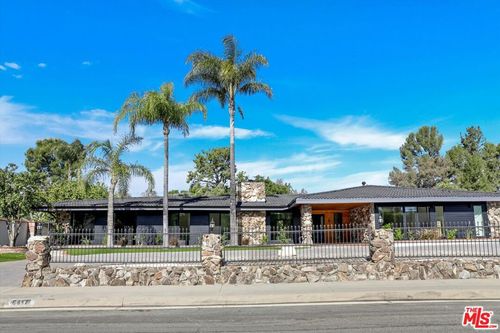 16417 Knollwood Dr, Granada Hills, CA, 91344-1805 | Card Image