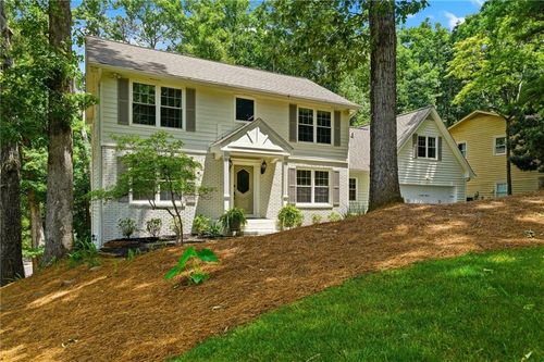 765 Lake Top Way, Roswell, GA, 30076-3038 | Card Image