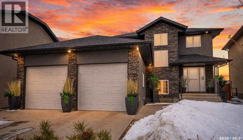 143 Pickard Bay, Saskatoon, SK, S7W0G8 | Card Image
