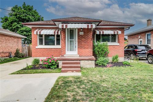 468 Highland Rd E, Kitchener, ON, N2M3W7 | Card Image