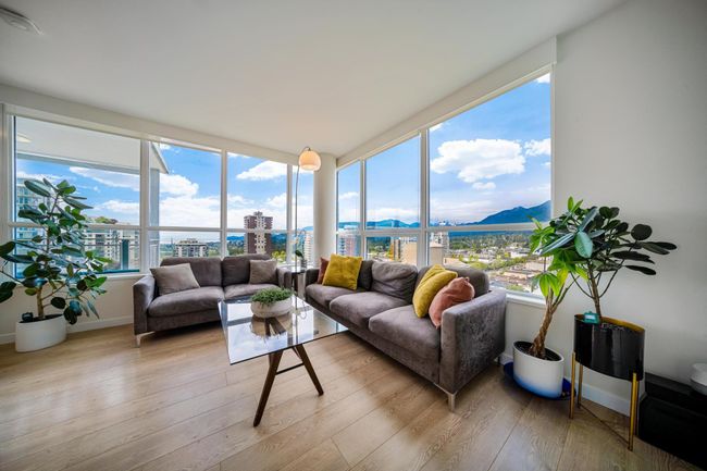 1207 - 125 E 14 Th Street, Condo with 2 bedrooms, 2 bathrooms and 1 parking in North Vancouver BC | Image 6