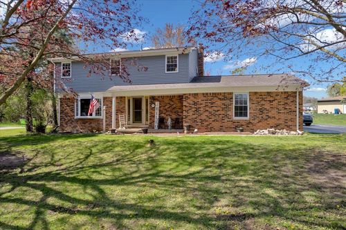 3737 Estate Dr, Oxford, MI, 48371-4139 | Card Image