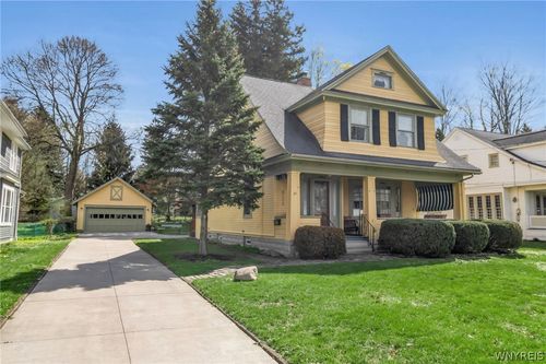 65 Potter Ave, Orchard Park, NY, 14127-2718 | Card Image