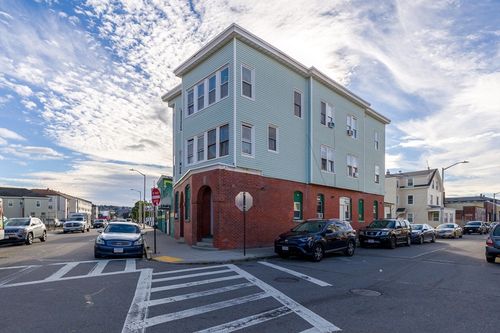 340 Harding St, Worcester, MA, 01610-1862 | Card Image