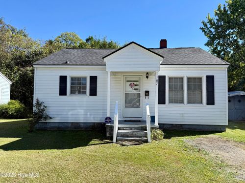 107 Leggetts Ln, Williamston, NC, 27892-2413 | Card Image