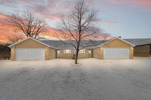 1678A Drum Corps Drive Drive, MENASHA, WI, 54952 | Card Image